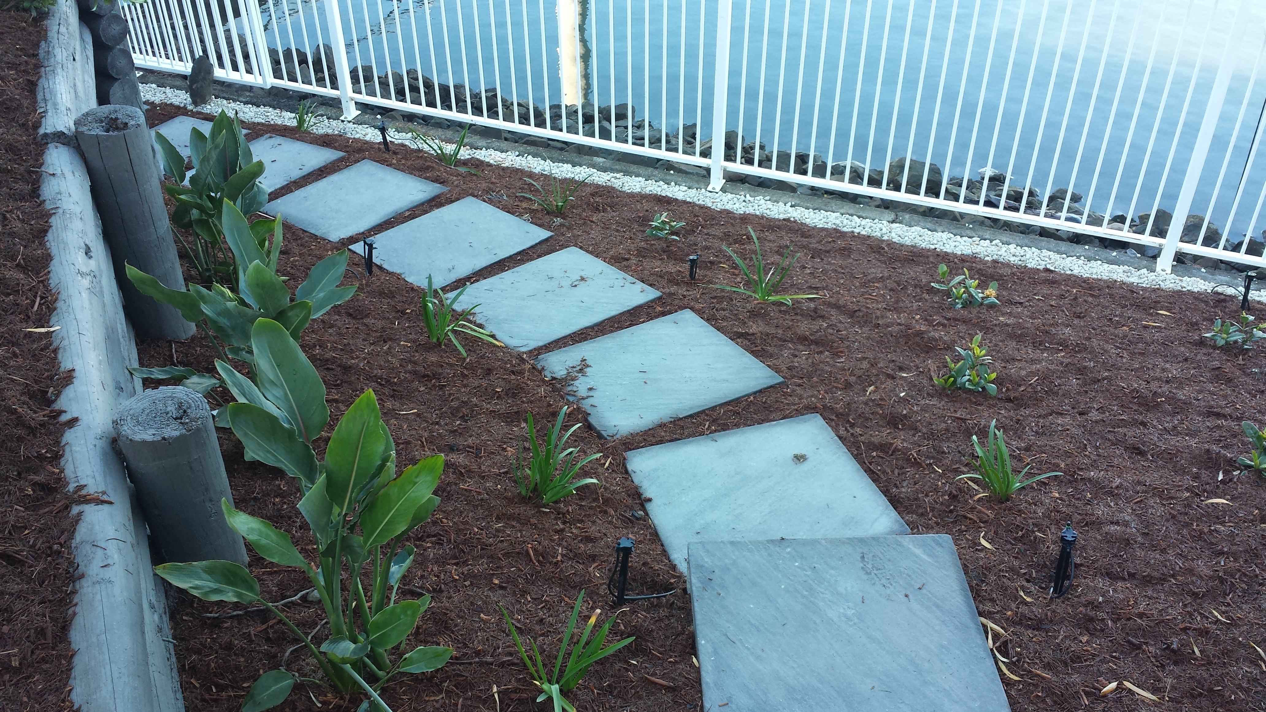 Concrete 600mm paver steps